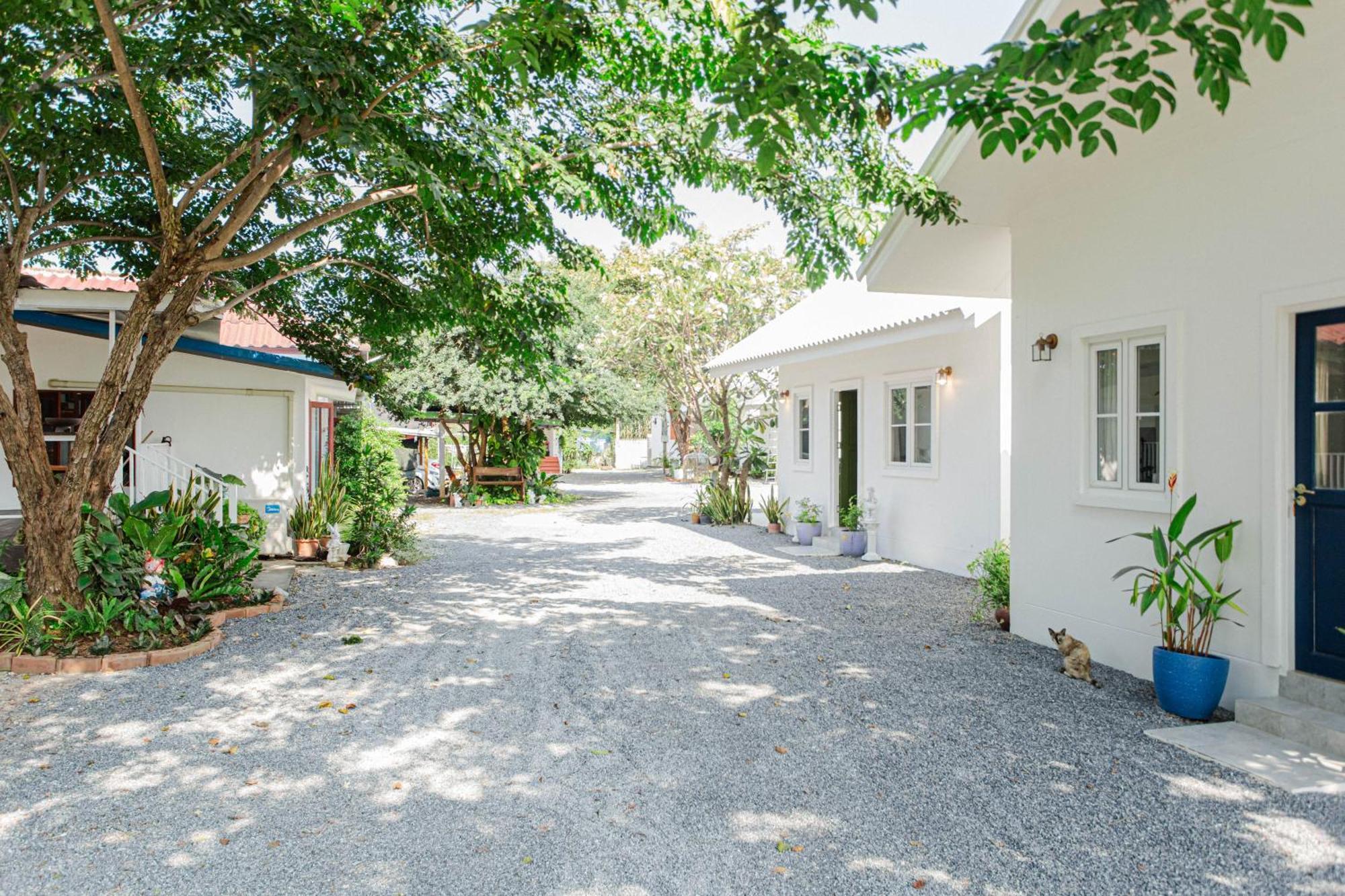 Vawa Guesthouse Kanchanaburi Exterior foto
